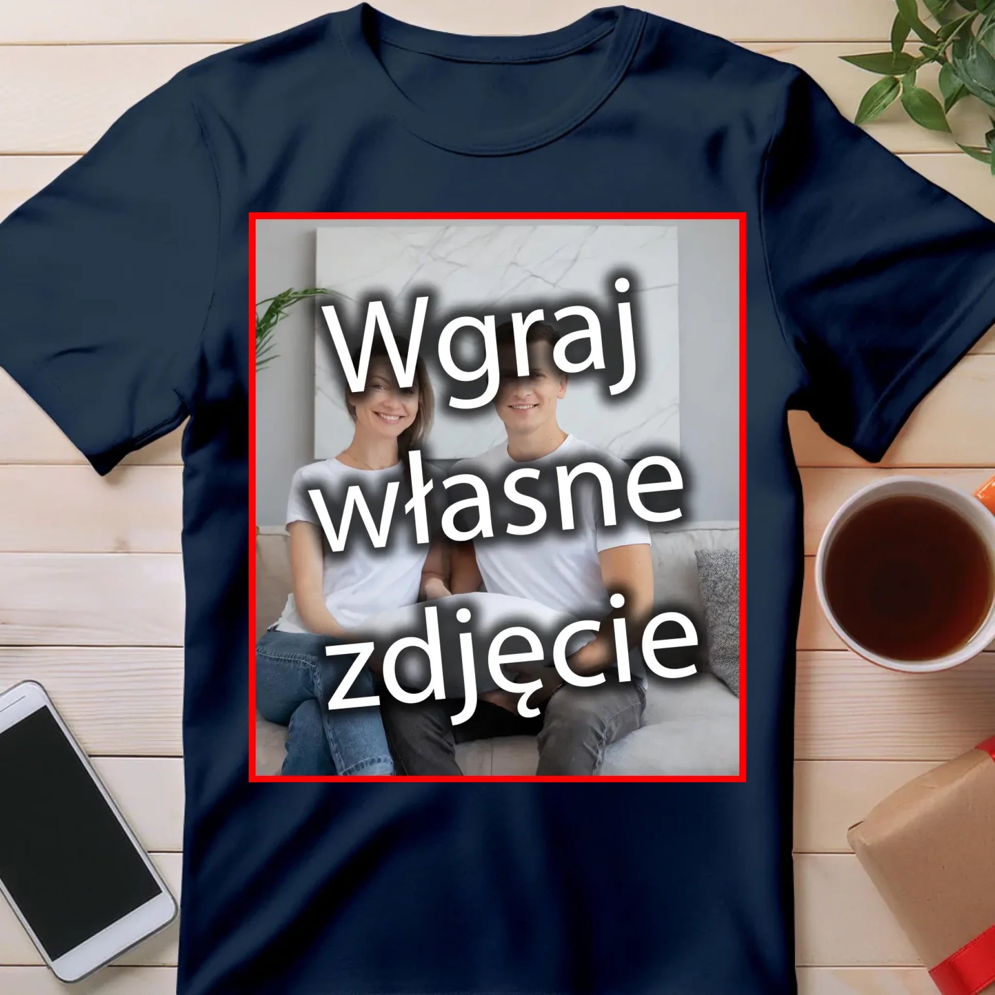 2024.06.13_T-SHIRT_LEŻĄCA.10_NAVY
