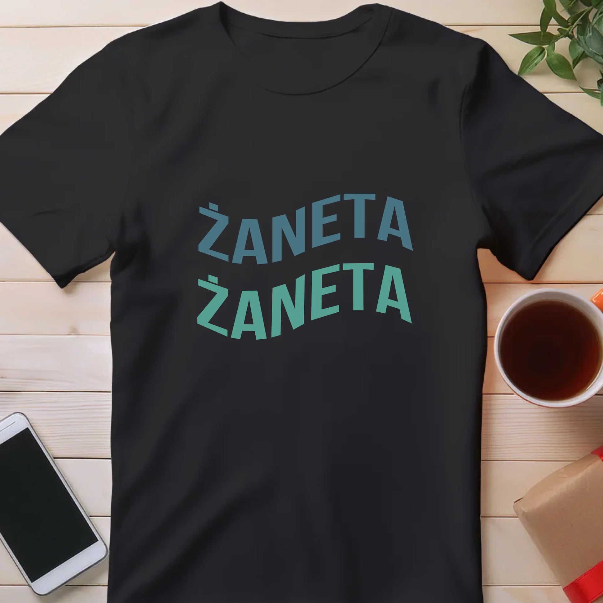 2024.06.13_T-SHIRT_LEŻĄCA.10_CZARNA