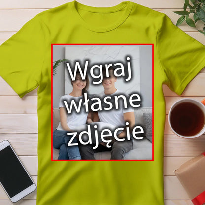 2024.06.13_T-SHIRT_LEŻĄCA.10_PIXEL_LIME
