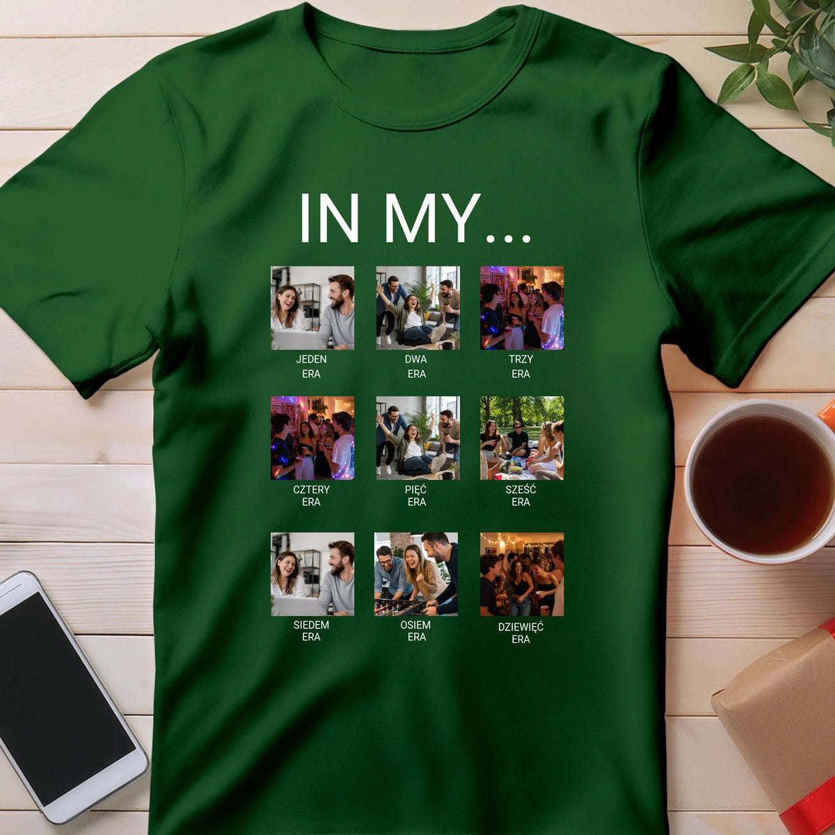 2024.06.13_T-SHIRT_LEŻĄCA.10_BUTELKOWA_ZIELEŃ